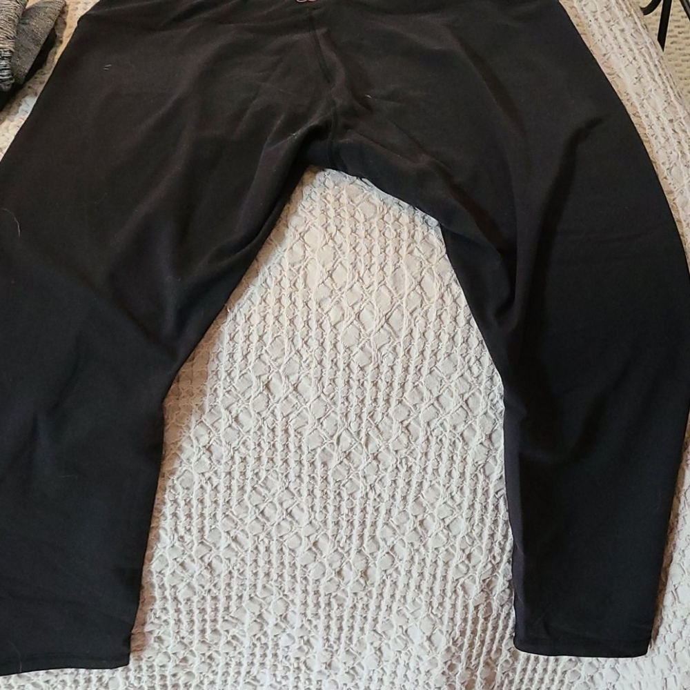 Crop plus sized black calia leggings